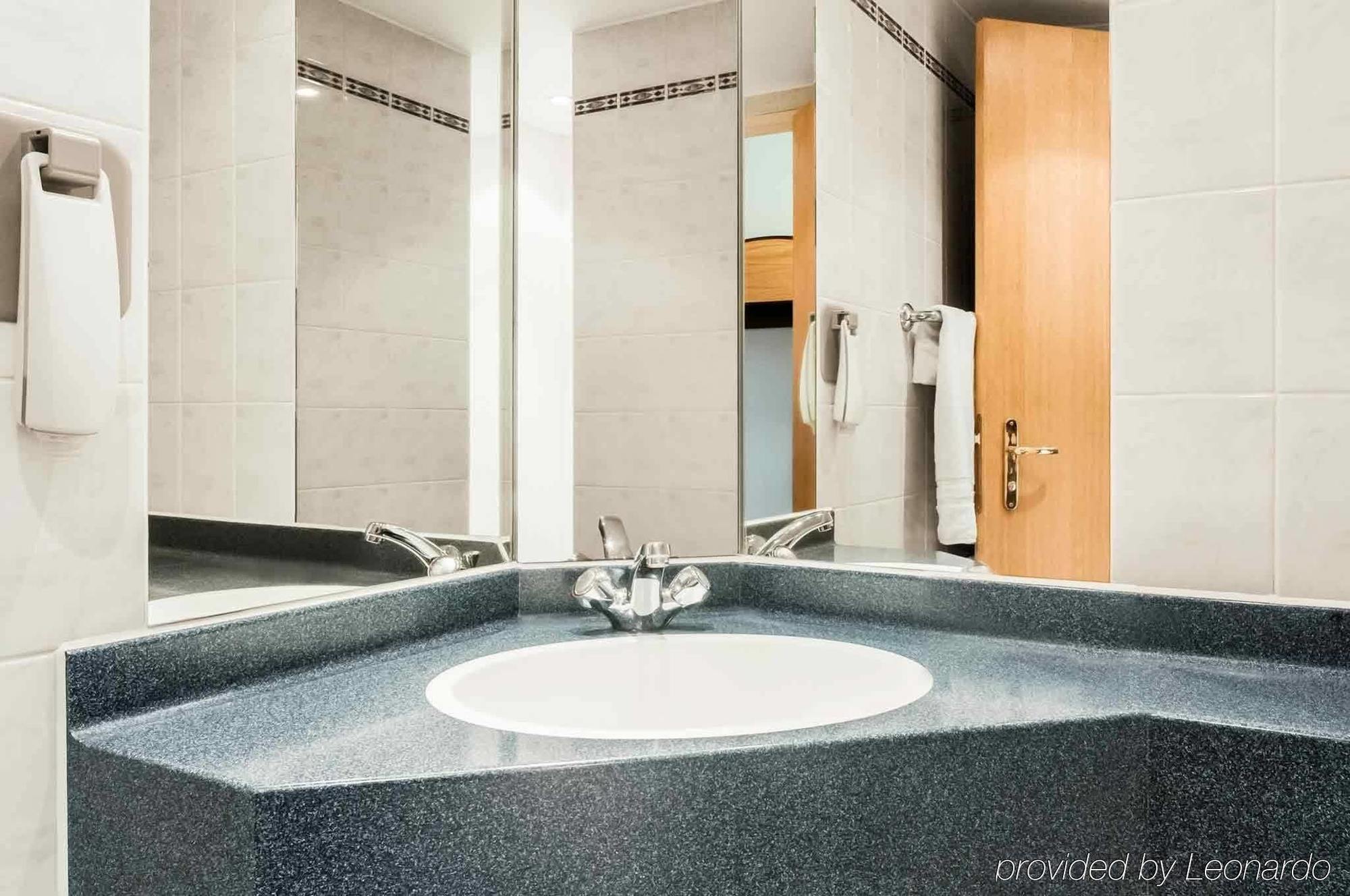 Ibis Rotherham East - Екстер'єр фото